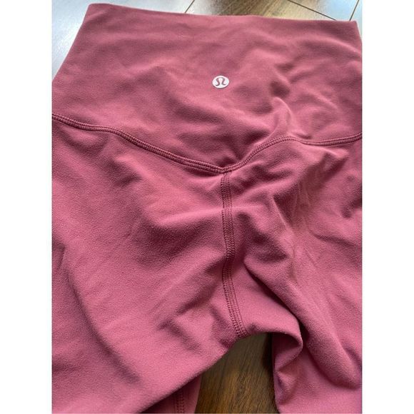 Lululemon 4 mauve pink align 21” crop leggings - Picture 4 of 6